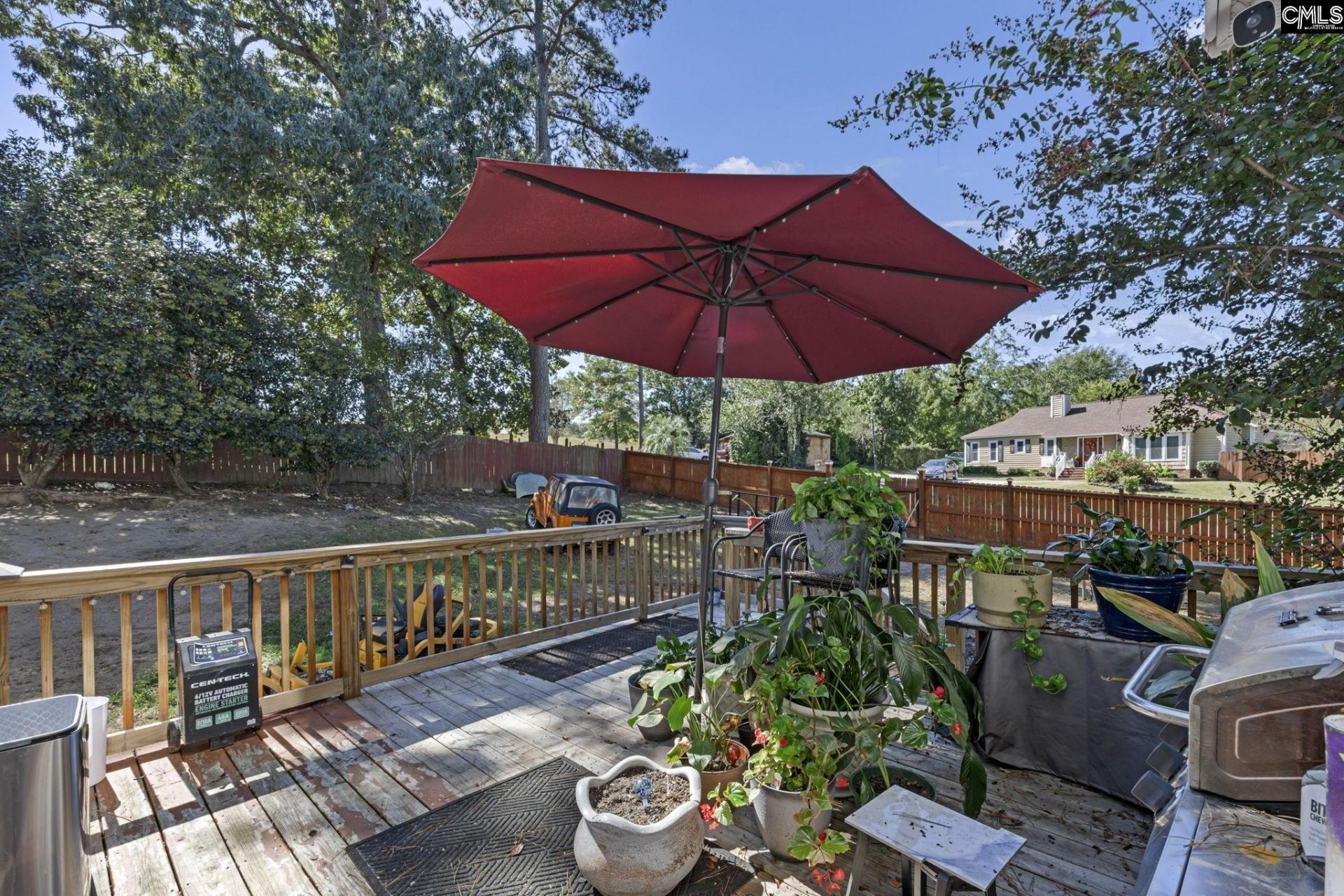 239 Charles Towne Court  Photo 24