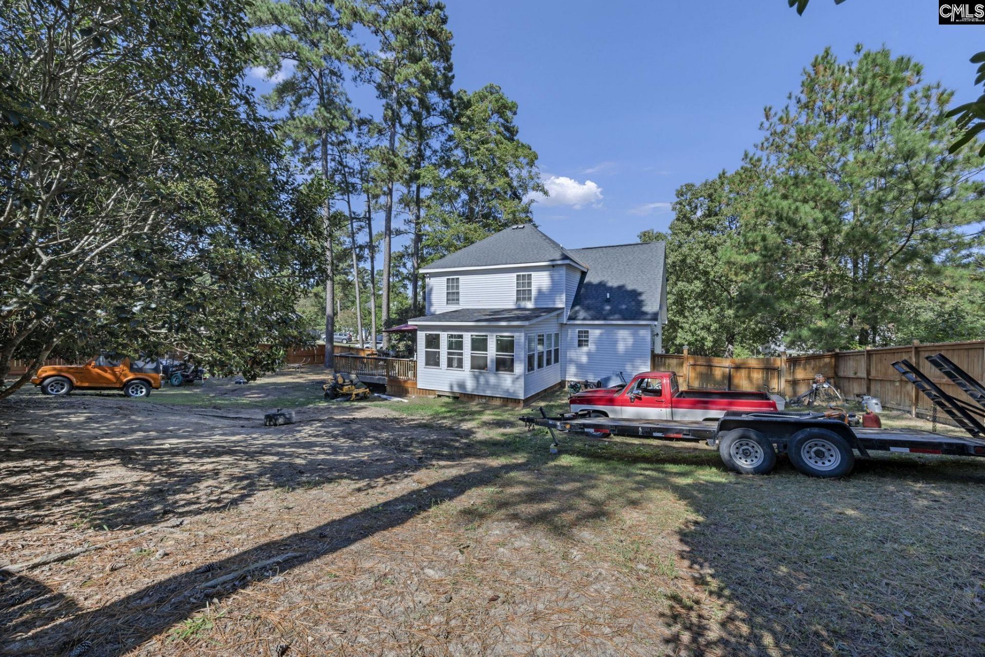 239 Charles Towne Court  Photo 25