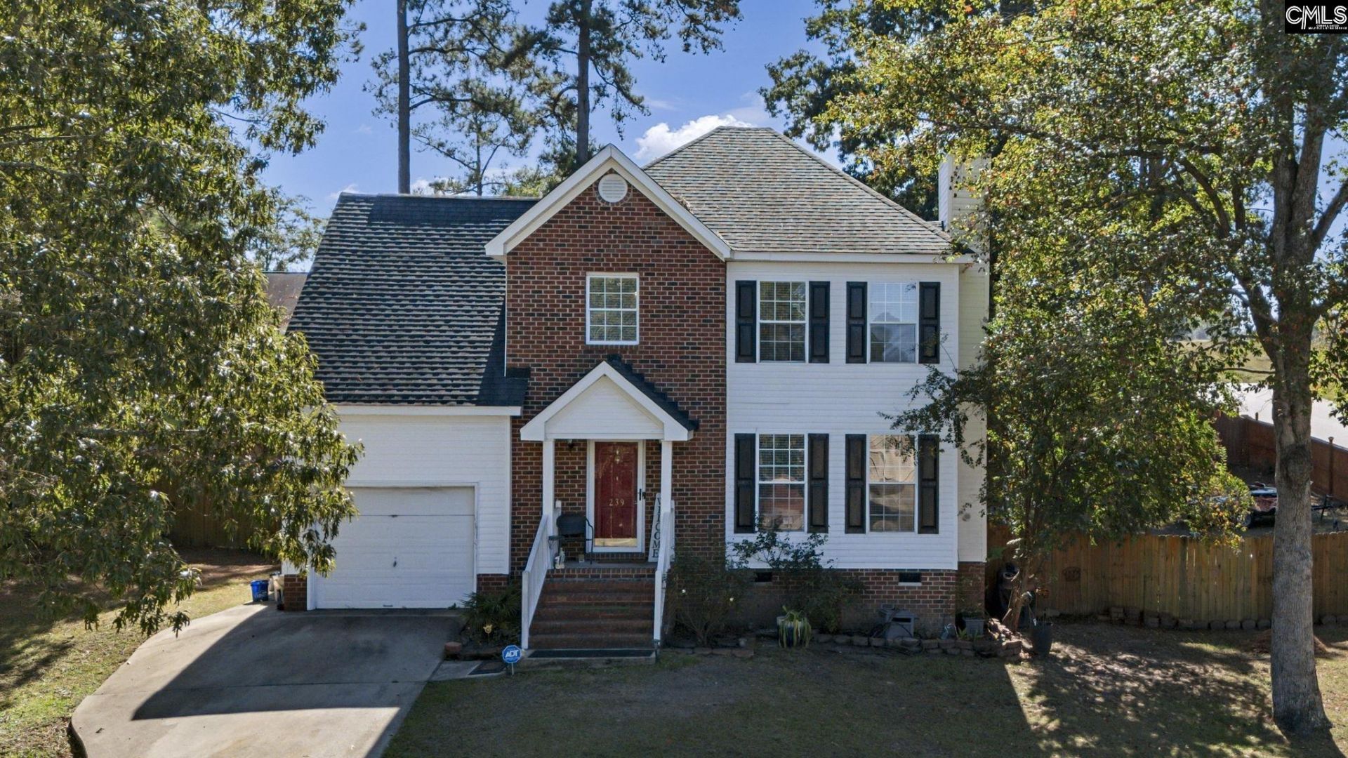 239 Charles Towne Court  Photo 32