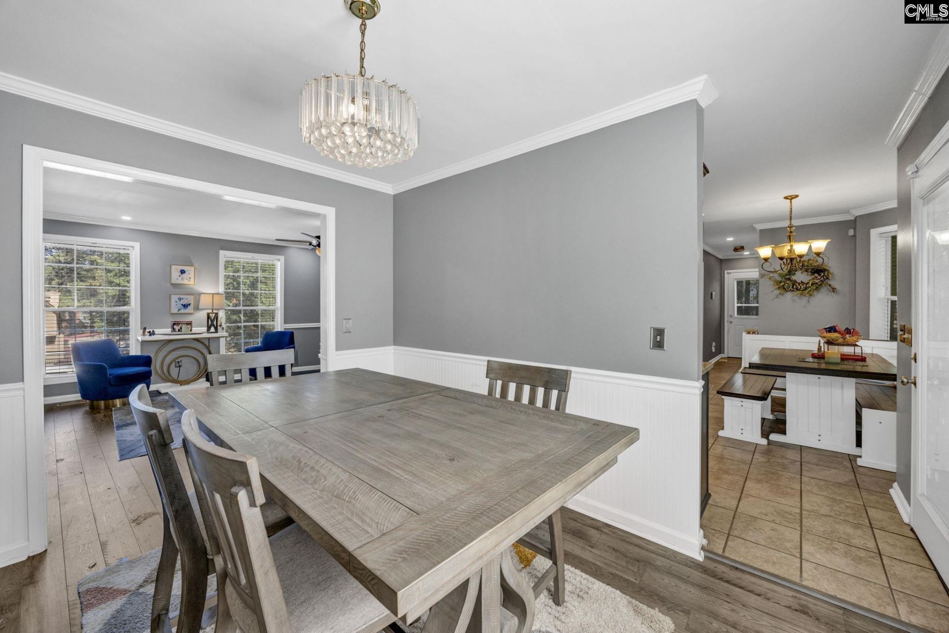 239 Charles Towne Court  Photo 8