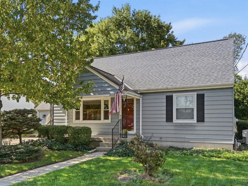 4725 Castleton Drive, Fairfield, OH 45014 Photo 3