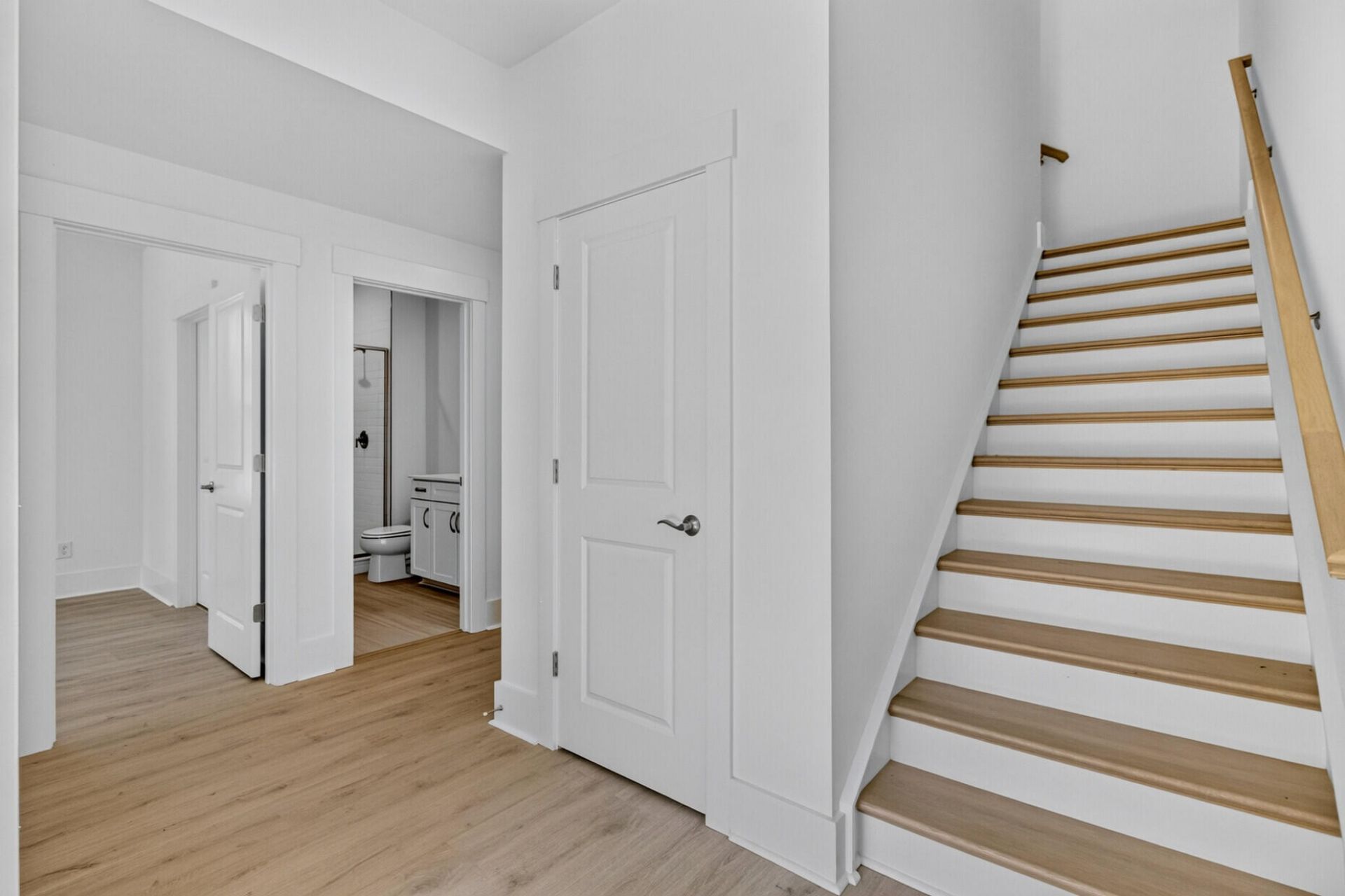 122 Fairbanks Drive Photo 12
