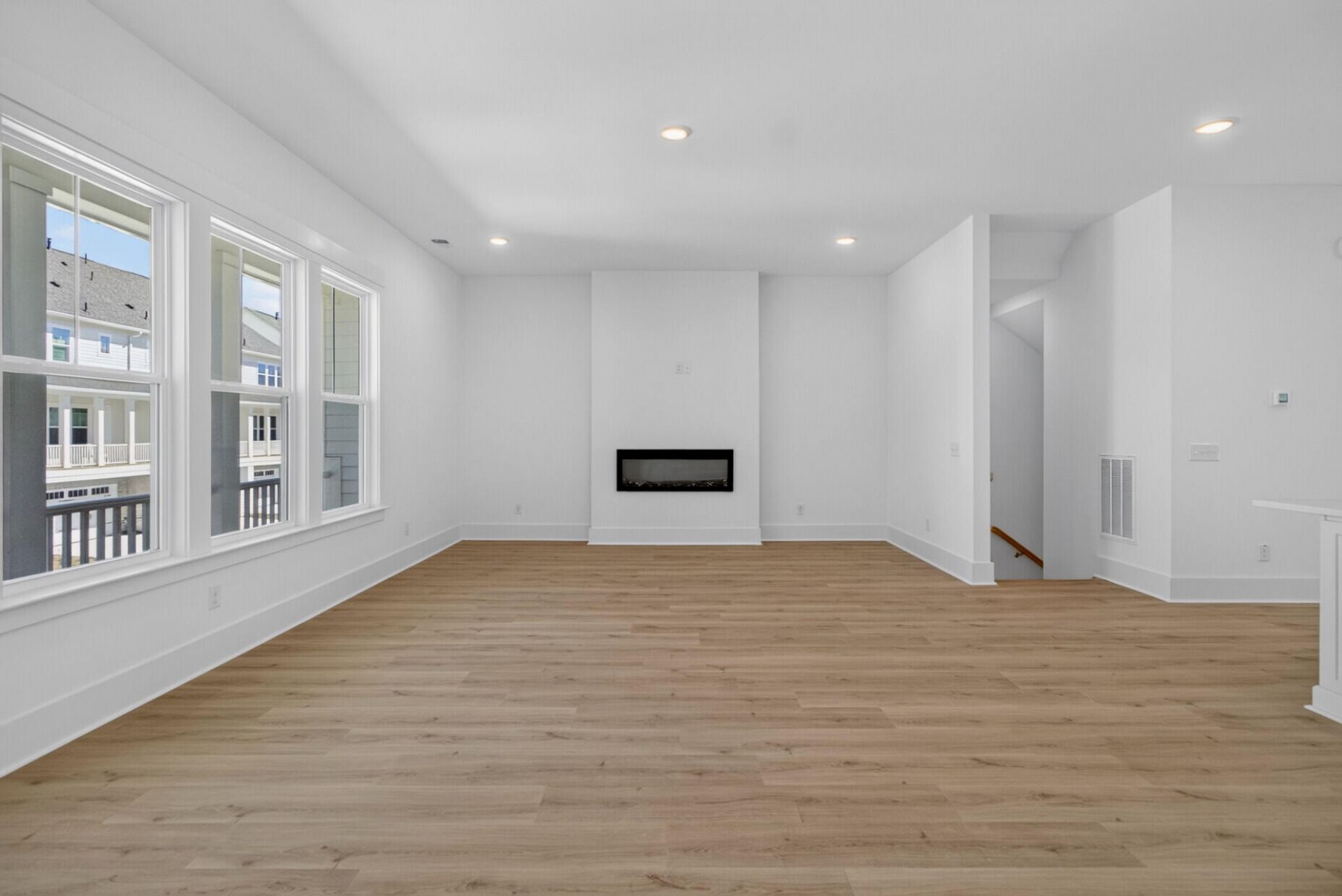122 Fairbanks Drive Photo 18