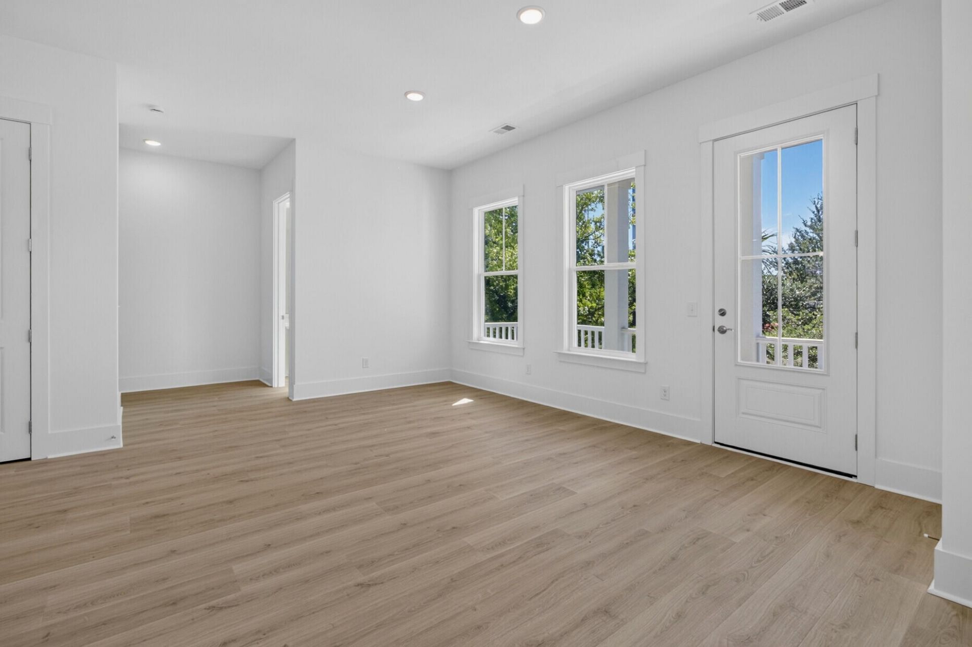 122 Fairbanks Drive Photo 27