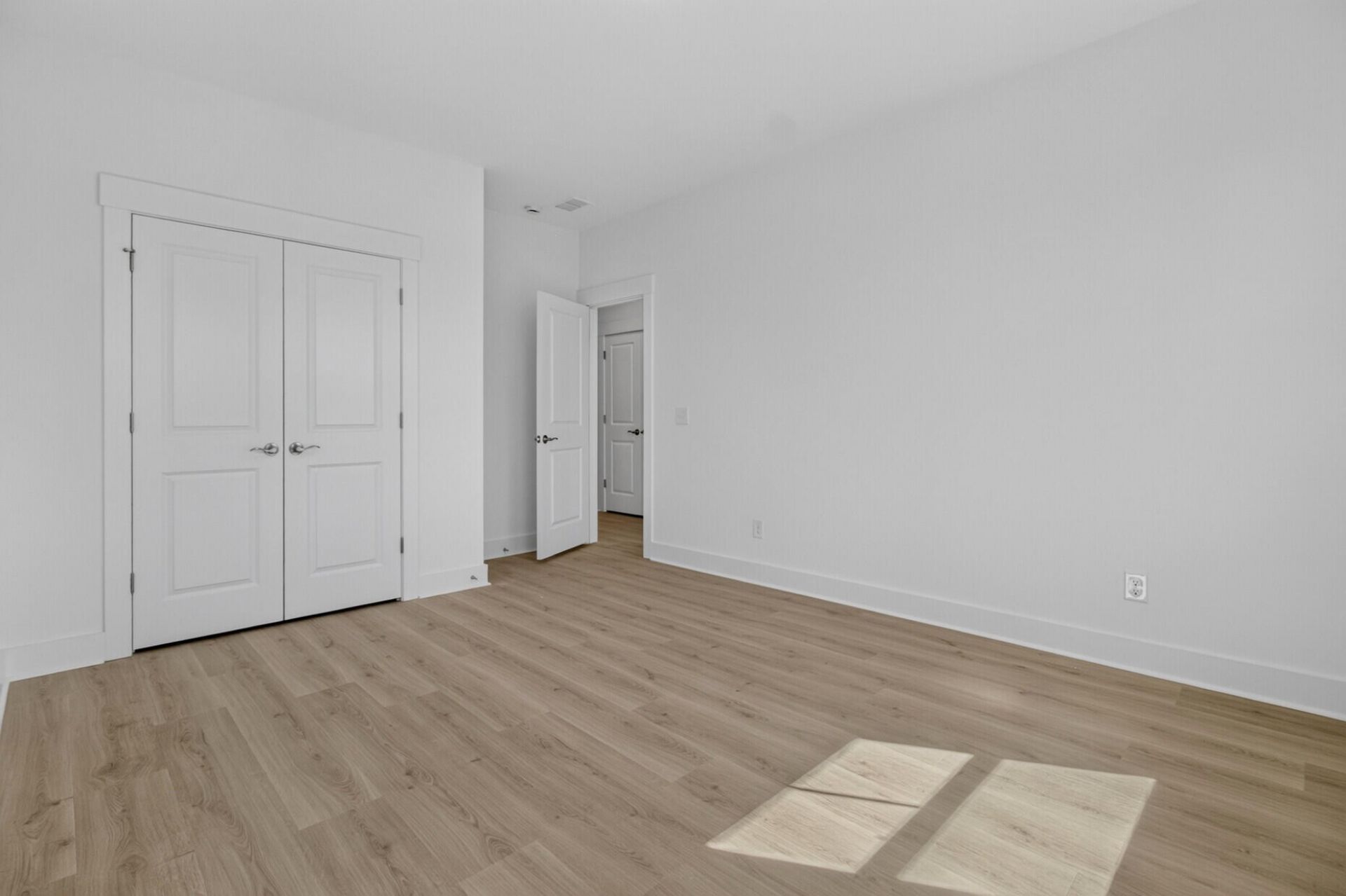 122 Fairbanks Drive Photo 45