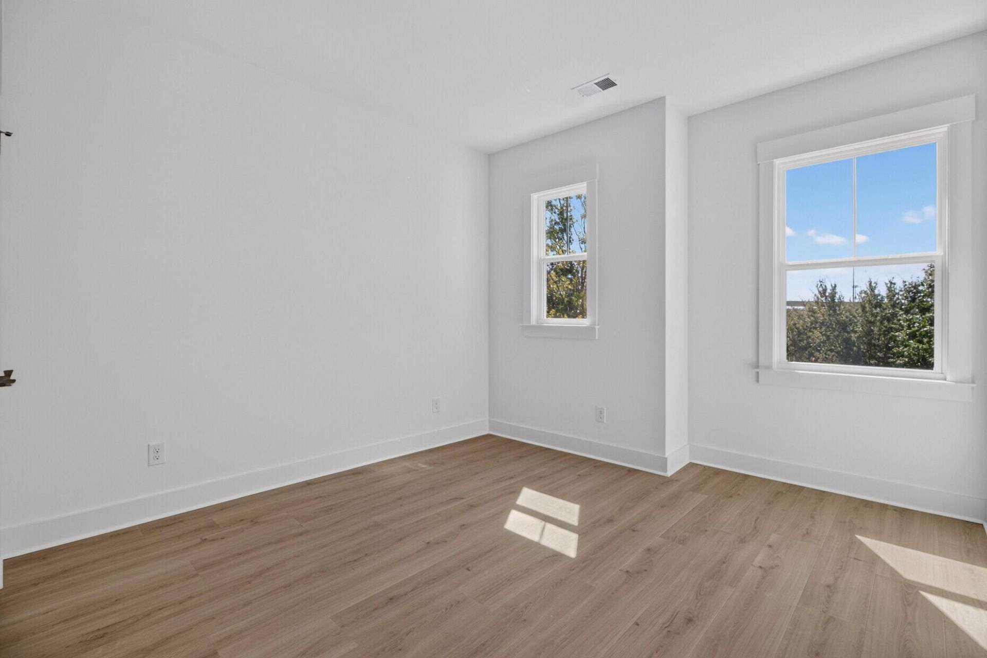 122 Fairbanks Drive Photo 47