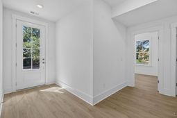 122 Fairbanks Drive photo 4