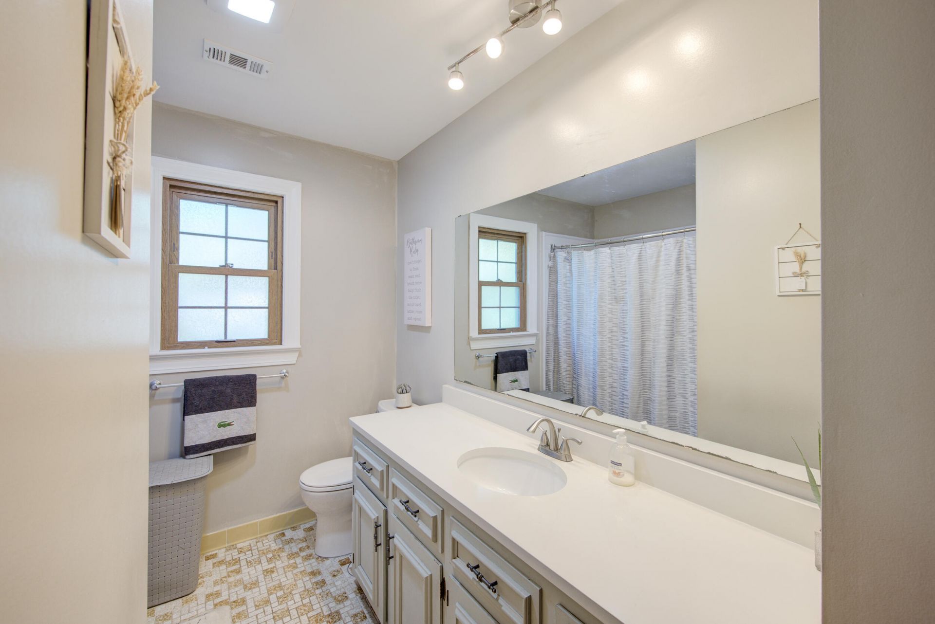 110 Towhee Drive Photo 22