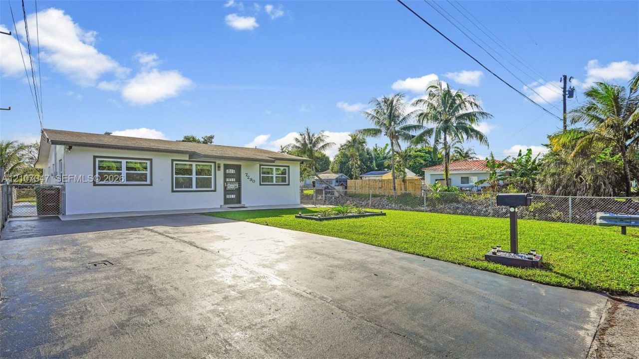 7290 SW 34th St Rd , Miami, FL 33155 Photo