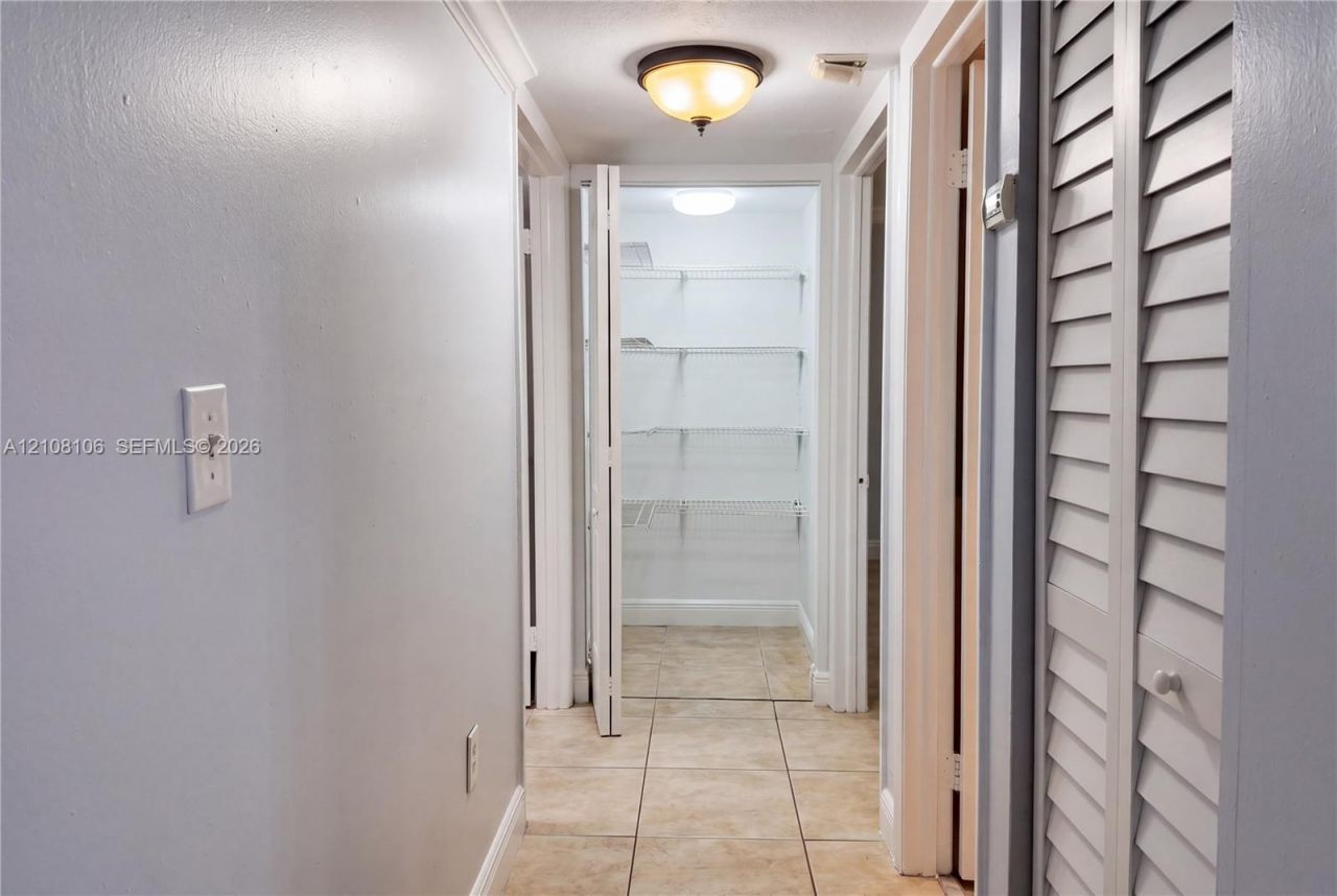 8650 SW 133rd Ave Rd , Unit 424, Miami, FL 33183 Photo