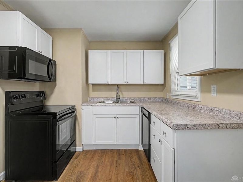 4545 Greenwich Village Avenue, Dayton, OH 45406 Photo 12