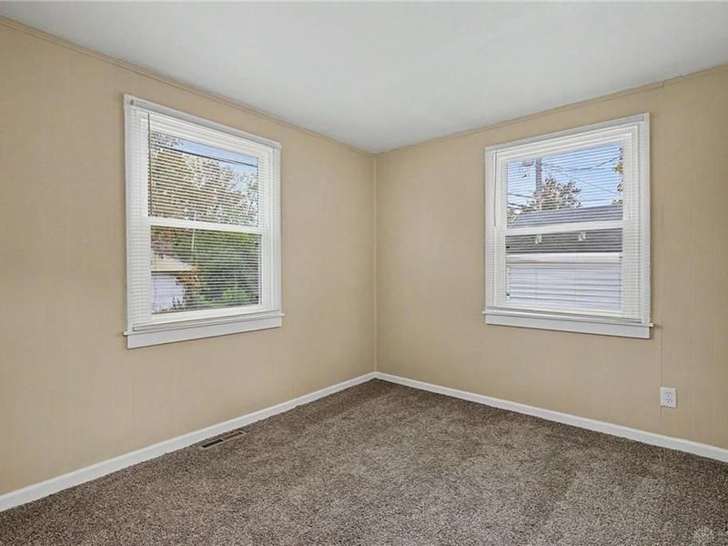 4545 Greenwich Village Avenue, Dayton, OH 45406 Photo 18