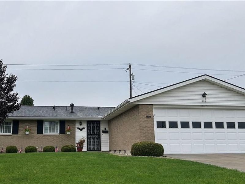 321 N Garber Drive, Tipp City, OH 45371 Photo 1