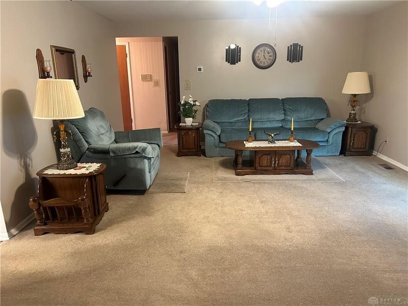 321 N Garber Drive, Tipp City, OH 45371 Photo 12