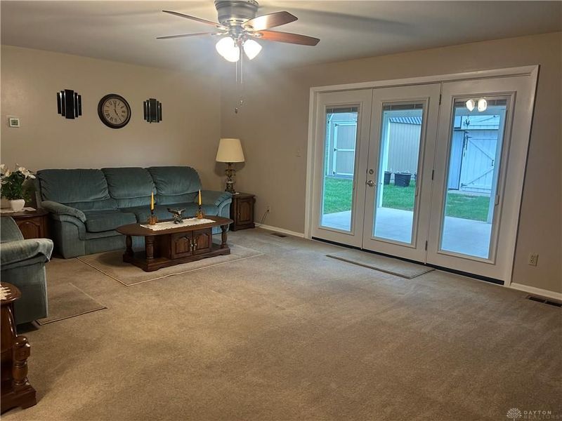 321 N Garber Drive, Tipp City, OH 45371 Photo 13