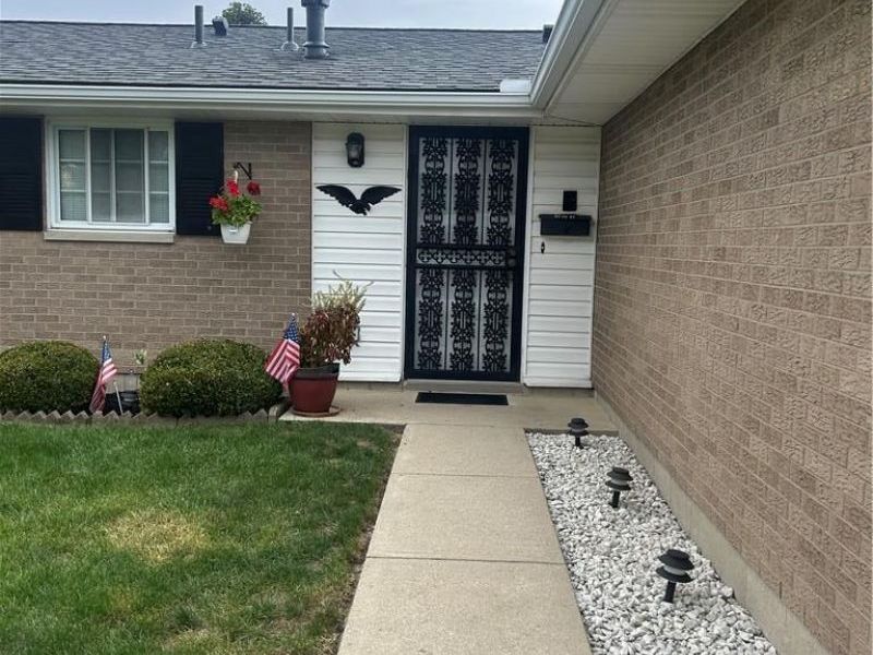 321 N Garber Drive, Tipp City, OH 45371 Photo 2