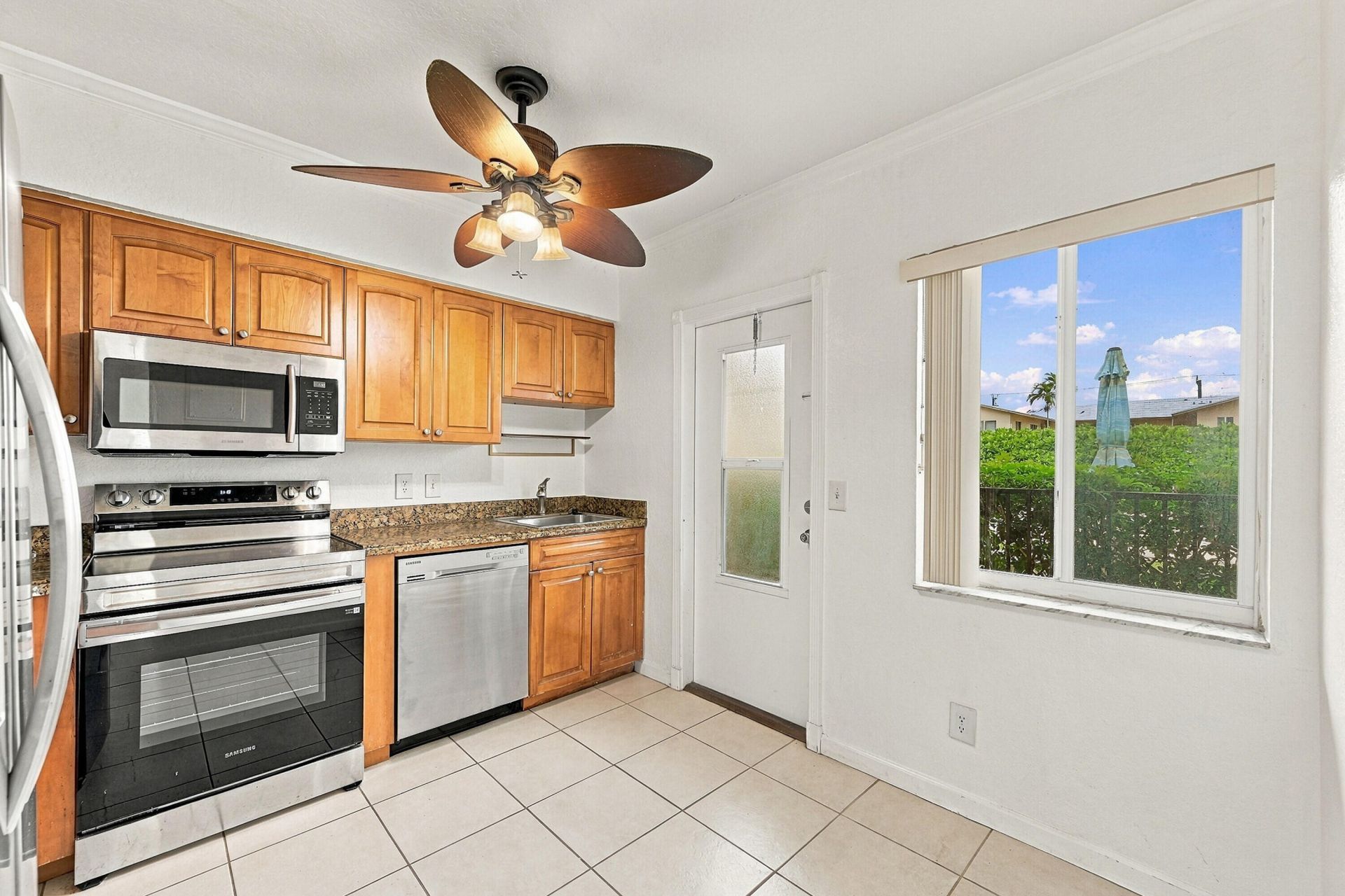 2190 SE 5th Street, Unit 5-B, Pompano Beach, FL 33062 Photo