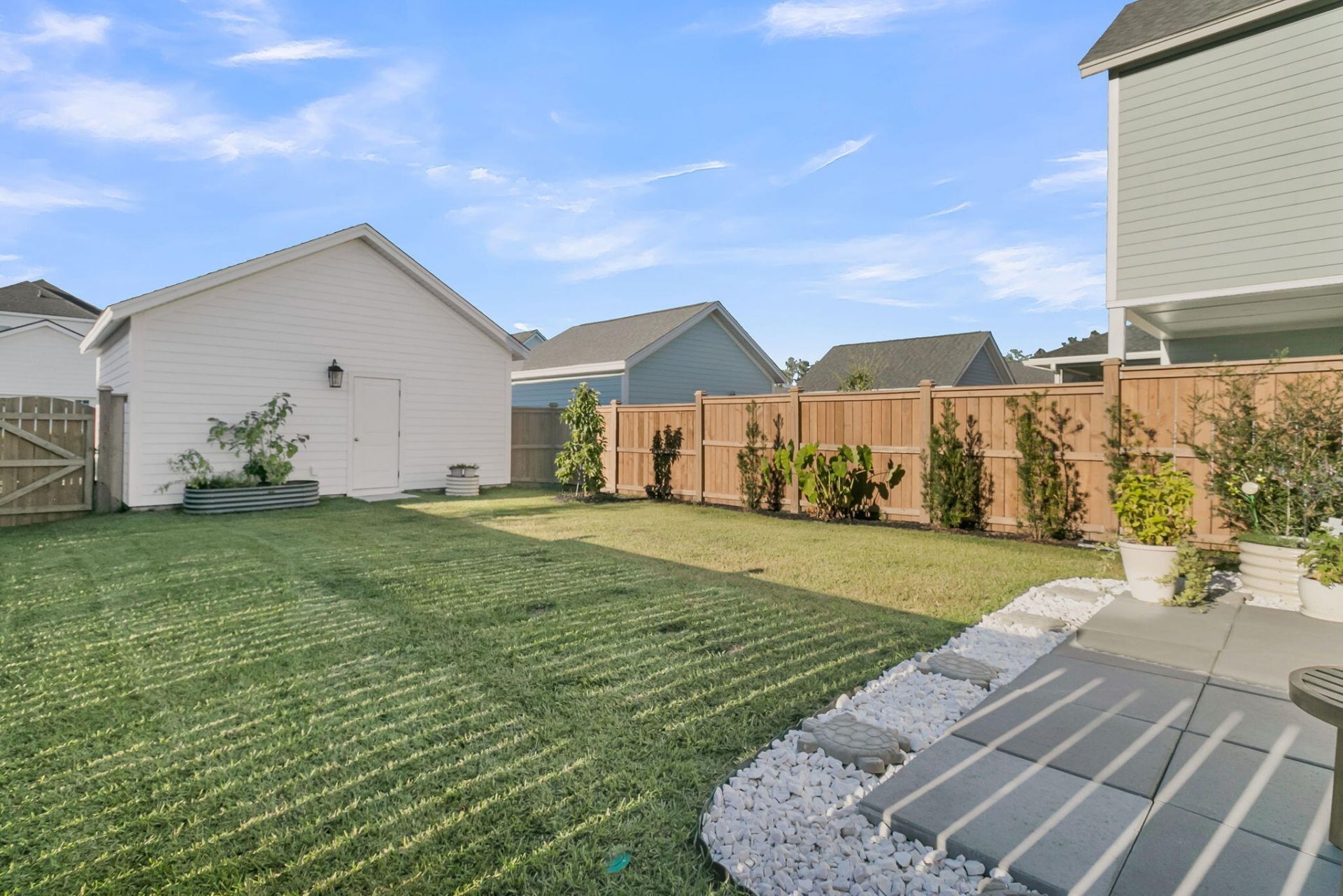 220 Midtown Avenue Photo 9