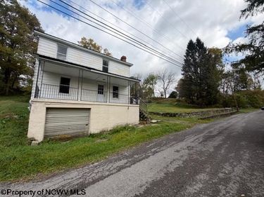 120 W Depot Way, Masontown, WV 26542