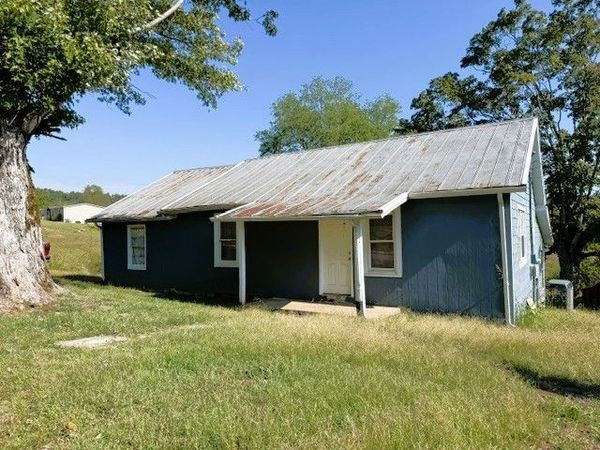 2300 Walker Cove Rd , Sparta, TN 38583