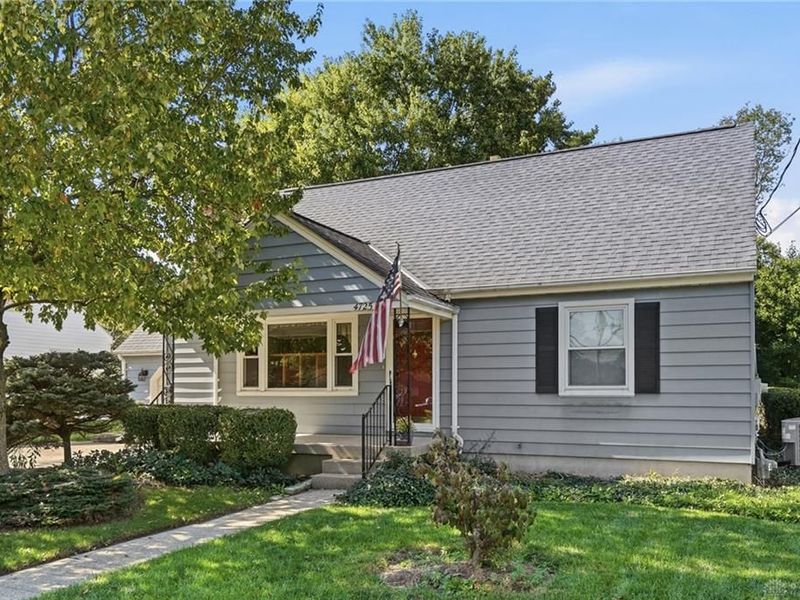 4725 Castleton Drive, Fairfield, OH 45014 Photo 3