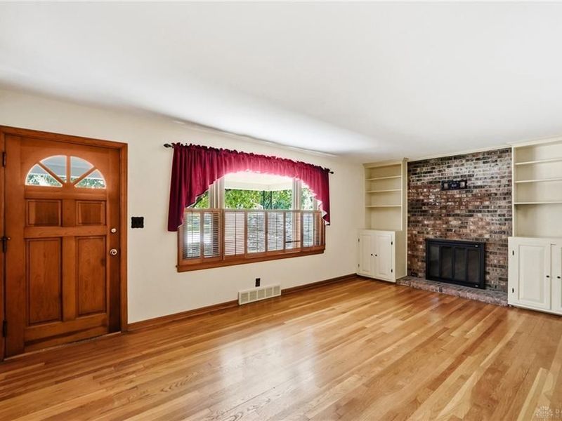 4725 Castleton Drive, Fairfield, OH 45014 Photo 7