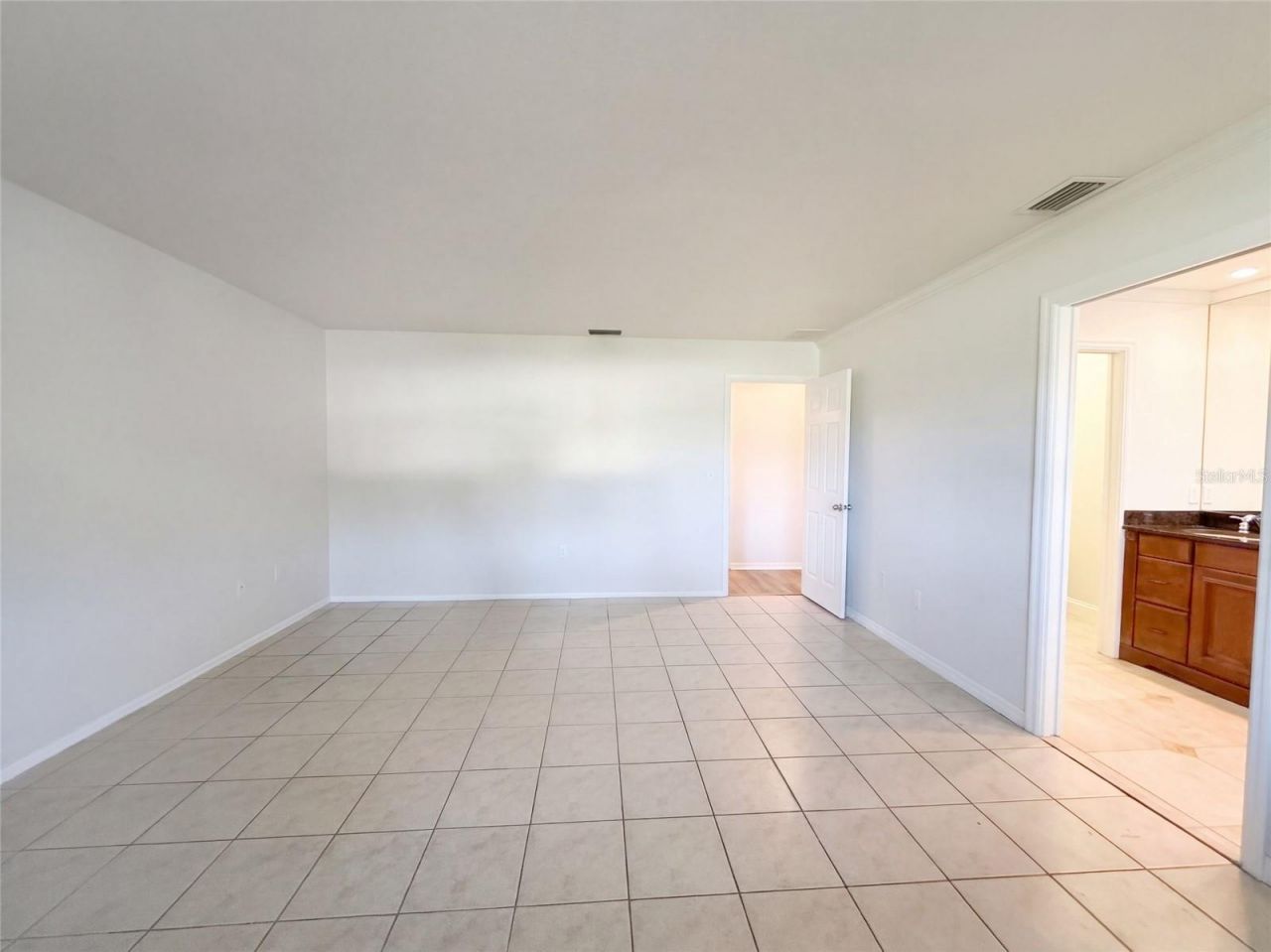 3705 Malec Circle , Sarasota, FL 34233 Photo