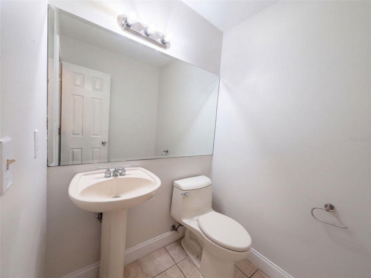 3705 Malec Circle , Sarasota, FL 34233 Photo