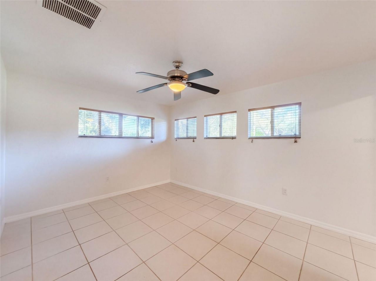 3705 Malec Circle , Sarasota, FL 34233 Photo