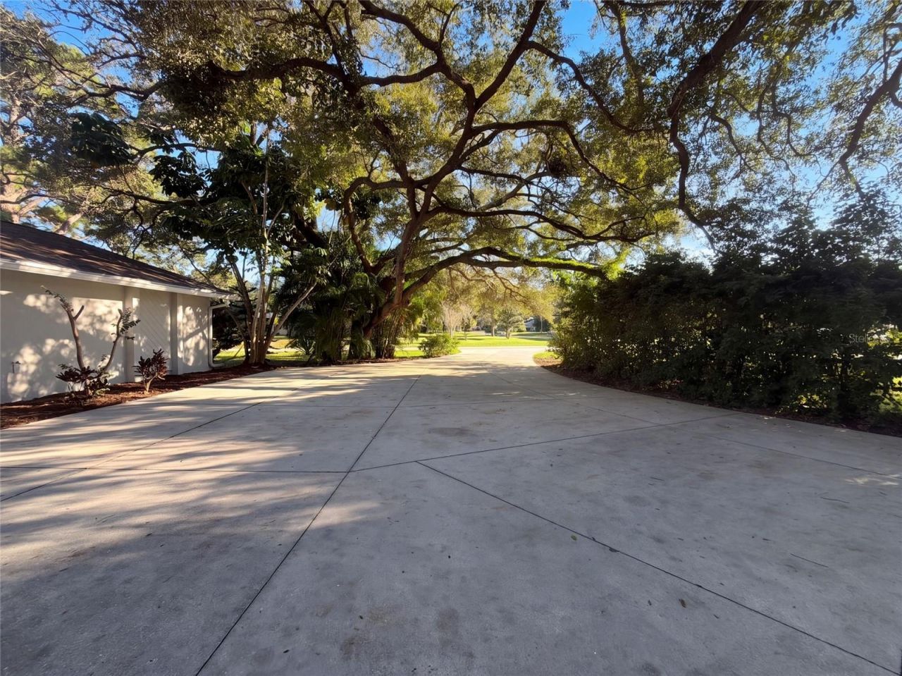3705 Malec Circle , Sarasota, FL 34233 Photo