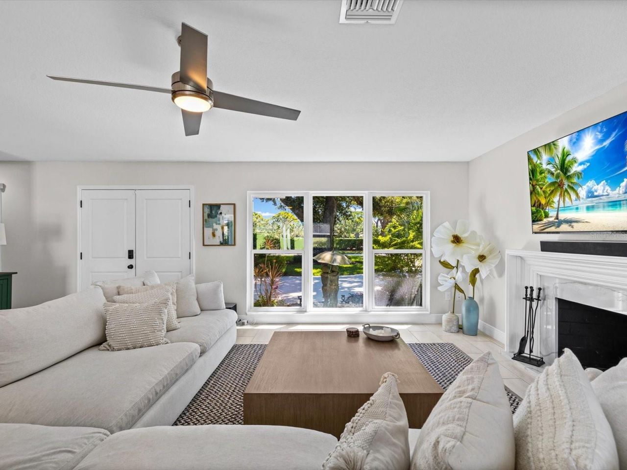 1316 Golf View Drive, Belleair, FL 33756 Photo