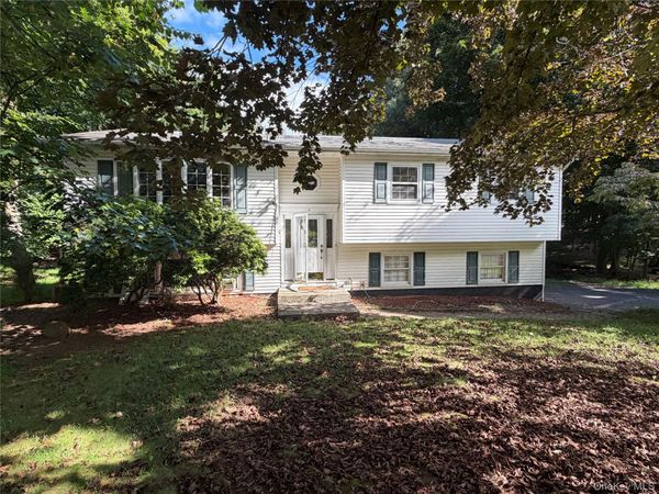 6 Bell Court , Airmont, NY 10901