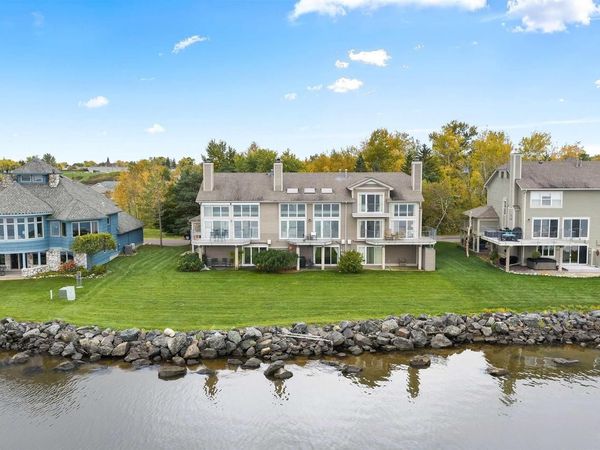 509 Marina Dr, Superior, WI 54880