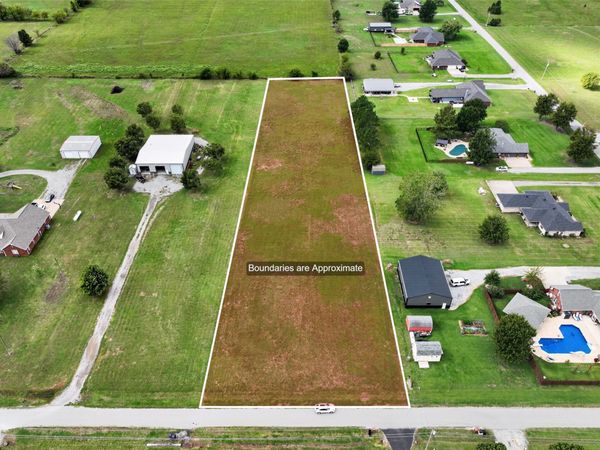 Rhonda Street , Pryor, OK 74361