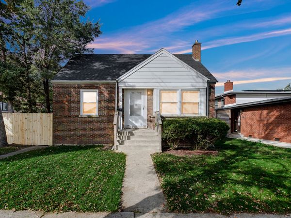 3750 W 83rd Street , Chicago, IL 60652