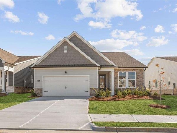 1722 Juniper Berry Way , Loganville, GA 30052