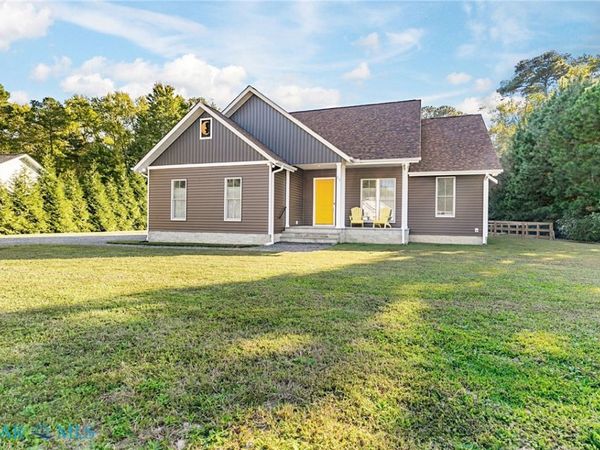 69 Moon Drive , Mathews, VA 23119