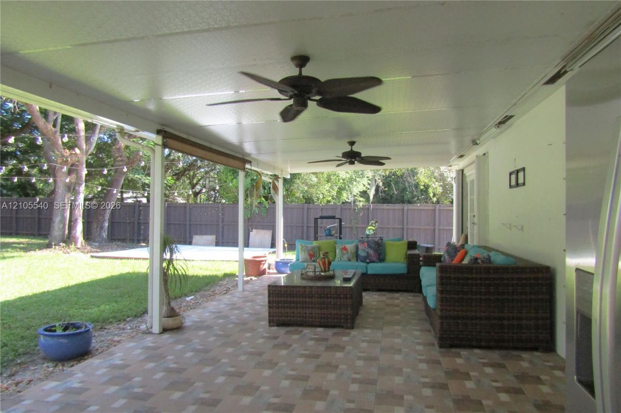 21935 SW 102nd Ave , Cutler Bay, FL 33190 Photo