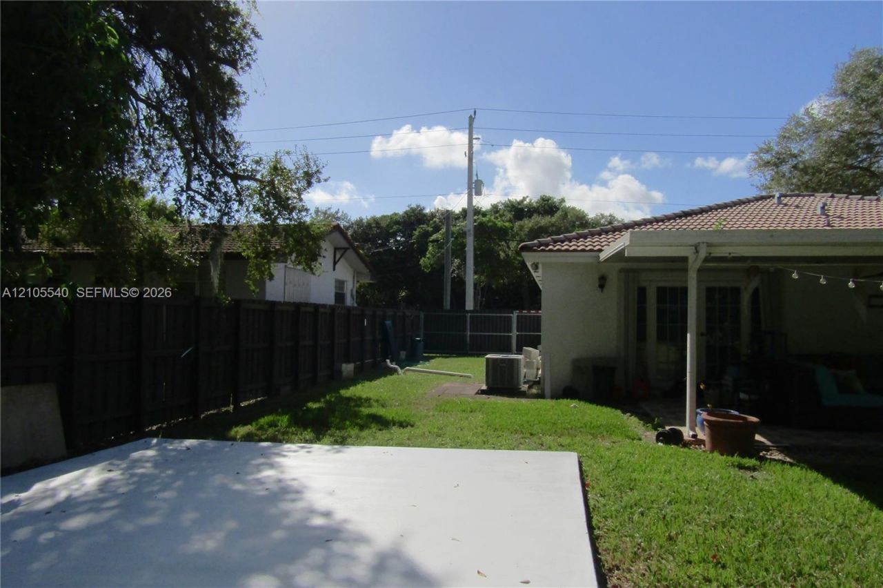 21935 SW 102nd Ave , Cutler Bay, FL 33190 Photo