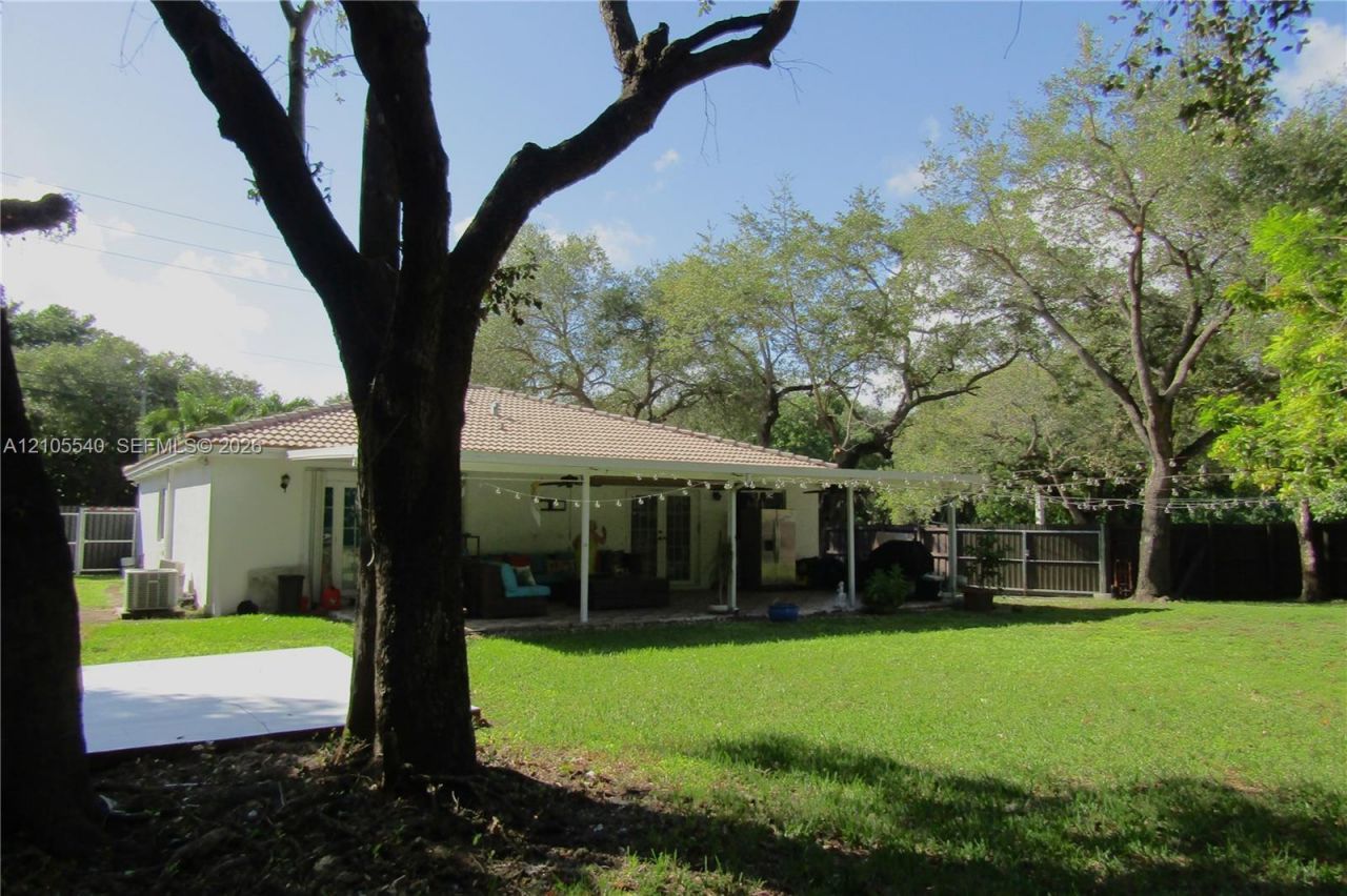 21935 SW 102nd Ave , Cutler Bay, FL 33190 Photo