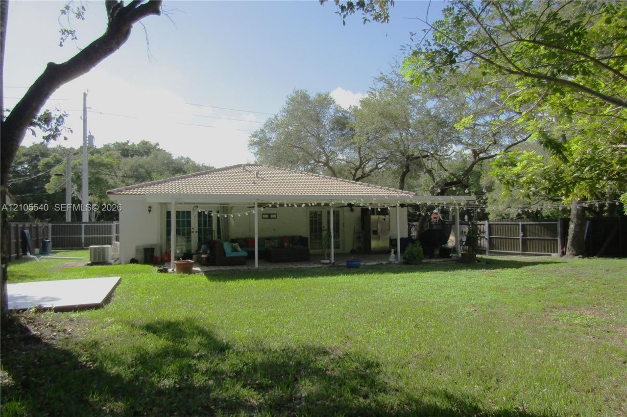 21935 SW 102nd Ave , Cutler Bay, FL 33190 Photo