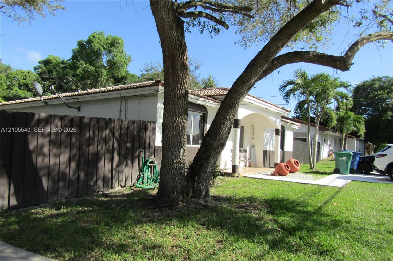 21935 SW 102nd Ave , Cutler Bay, FL 33190 Photo