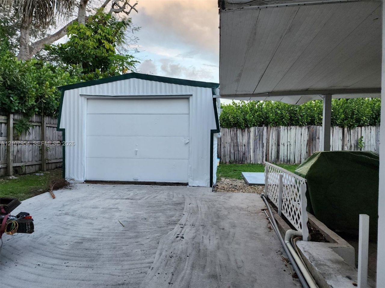 7105 SW 84th Ave , Miami, FL 33143 Photo