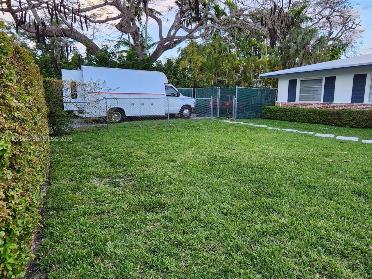 7105 SW 84th Ave , Miami, FL 33143 Photo