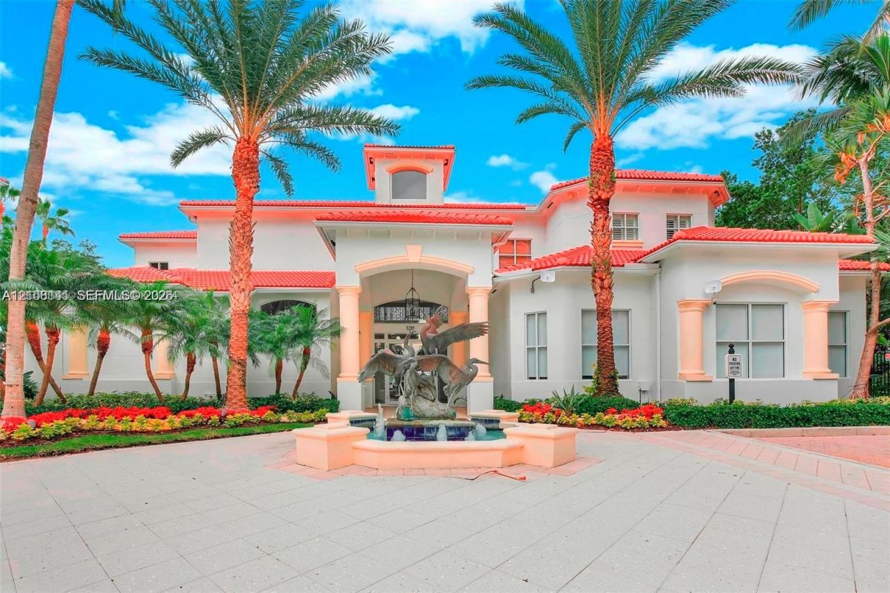 3135 NE 184th St, Unit 2205, Aventura, FL 33160 Photo