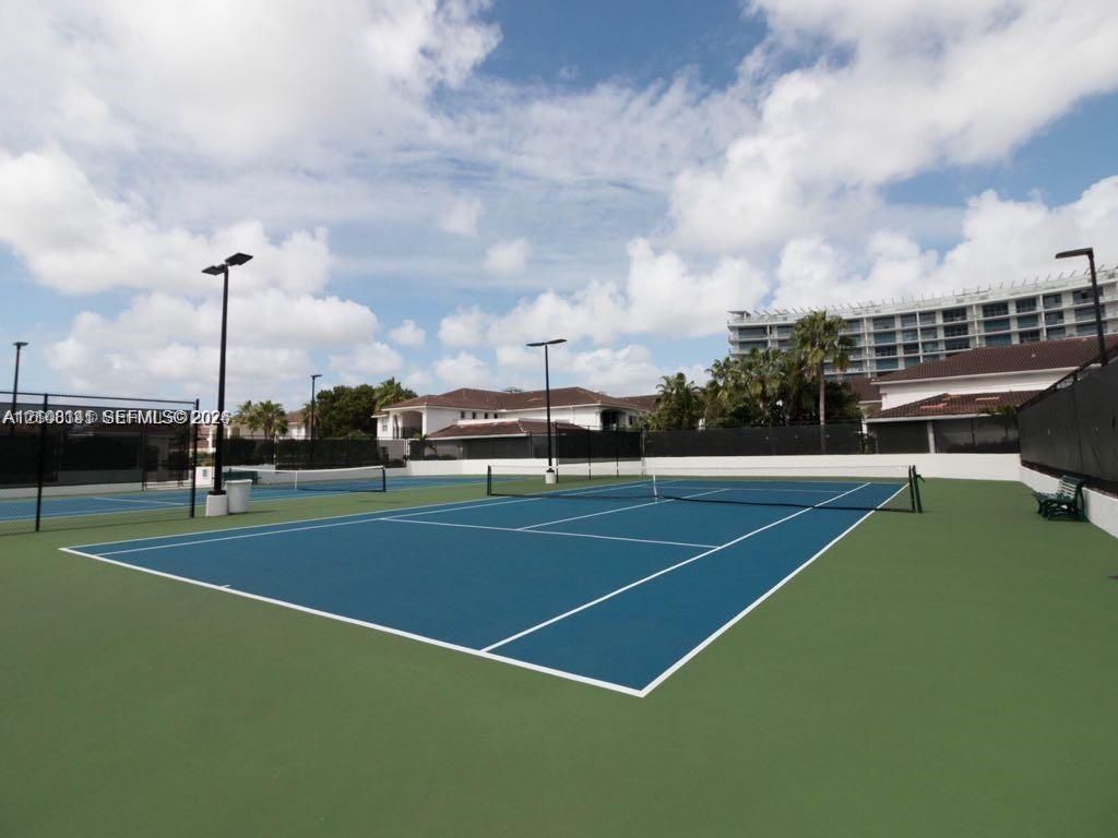 3135 NE 184th St, Unit 2205, Aventura, FL 33160 Photo