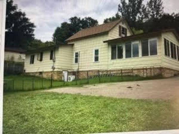 317 6th Street E, Carver, MN 55315