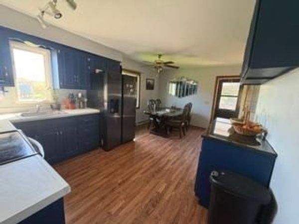 317 6th Street E, Carver, MN 55315