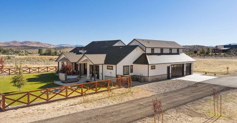 1409 Hunters Point Drive, Gardnerville, NV 89410 Photo