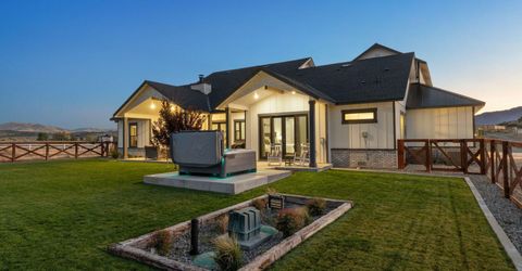 1409 Hunters Point Drive, Gardnerville, NV 89410 Photo